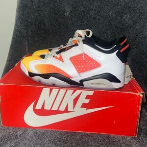 Air Jordan Retro 6 orange white black